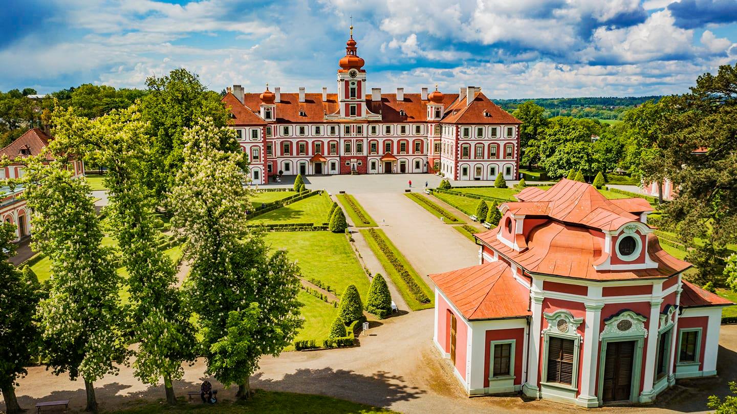 mnichovo hradiště zámek