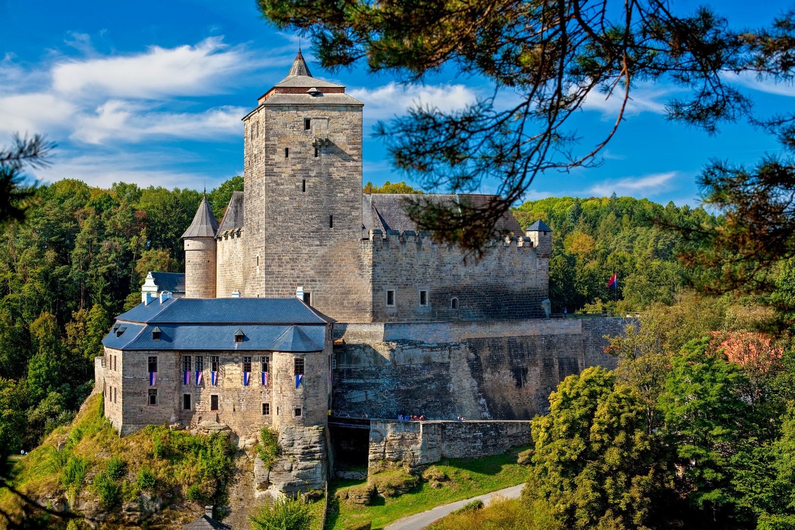 hrad kost český ráj
