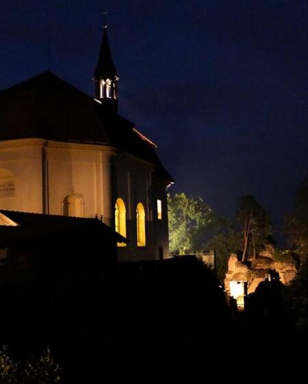 Hradozámecká noc na Valdštejně