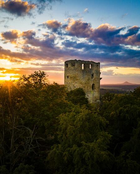 hrad valečov akce český ráj