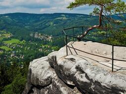 Chléviště, punkt widokowy Husník