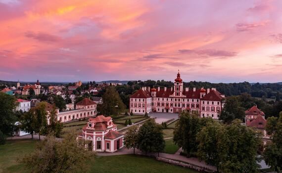 zámek mnichovo hradiště ondřej holas