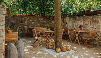 Hrnčířský dvůr ve Zvířeticích