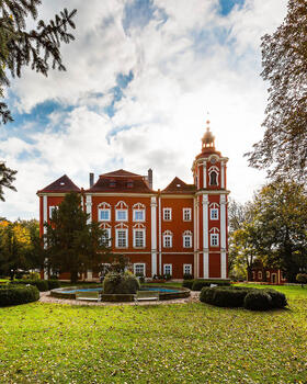 zámecký resort dětenice český ráj